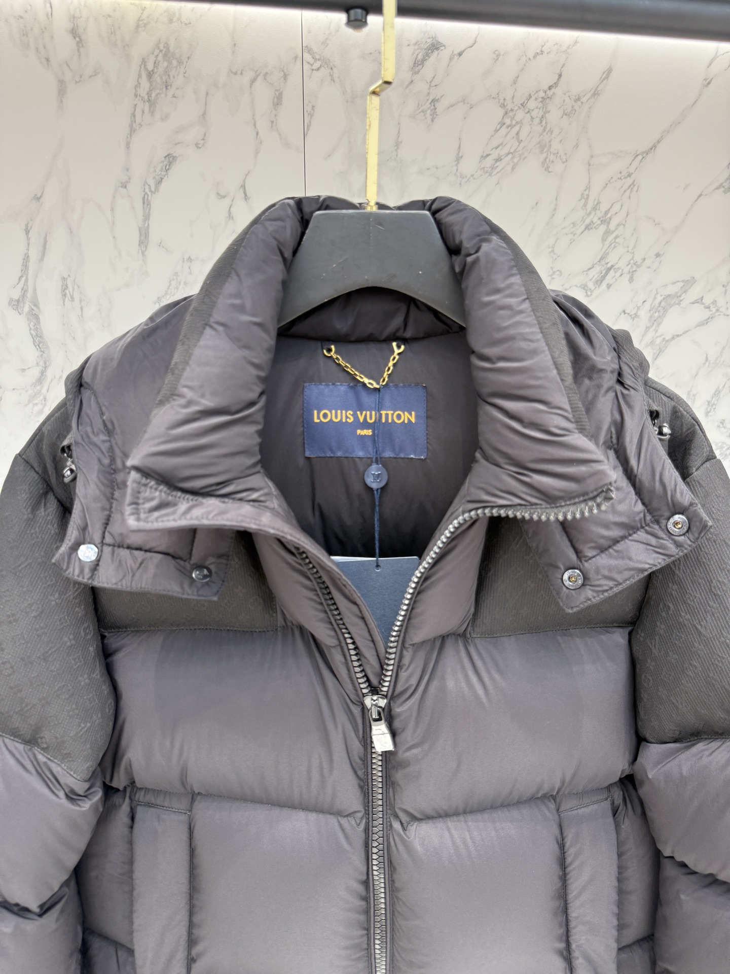 ルイ・ヴィトン「Louis Vuitton」Down Blouson ダウンジャケット