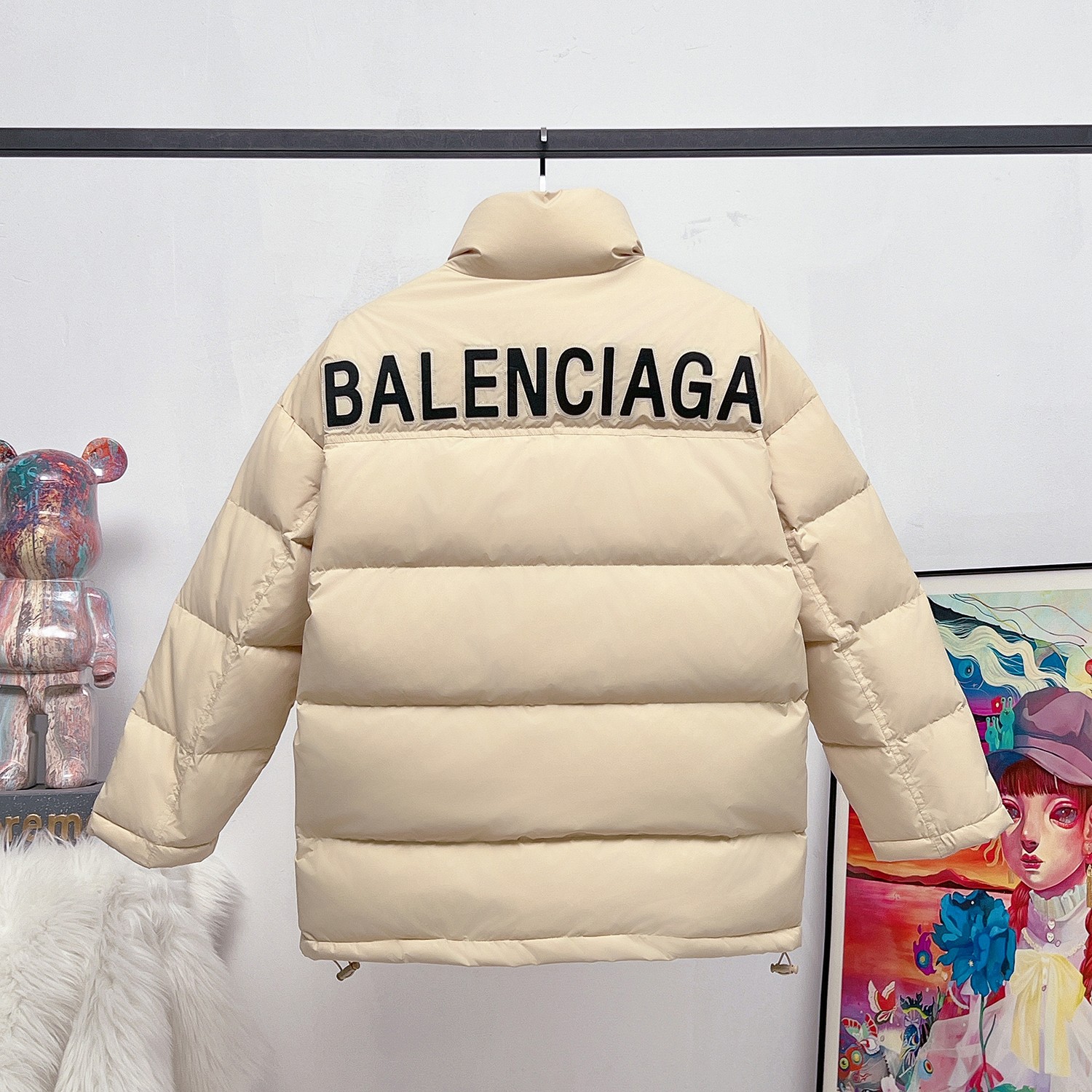 バレンシアガ「Balenciaga」‌ロックバックル刺繍デザイン 男女兼用ダウンジャケット