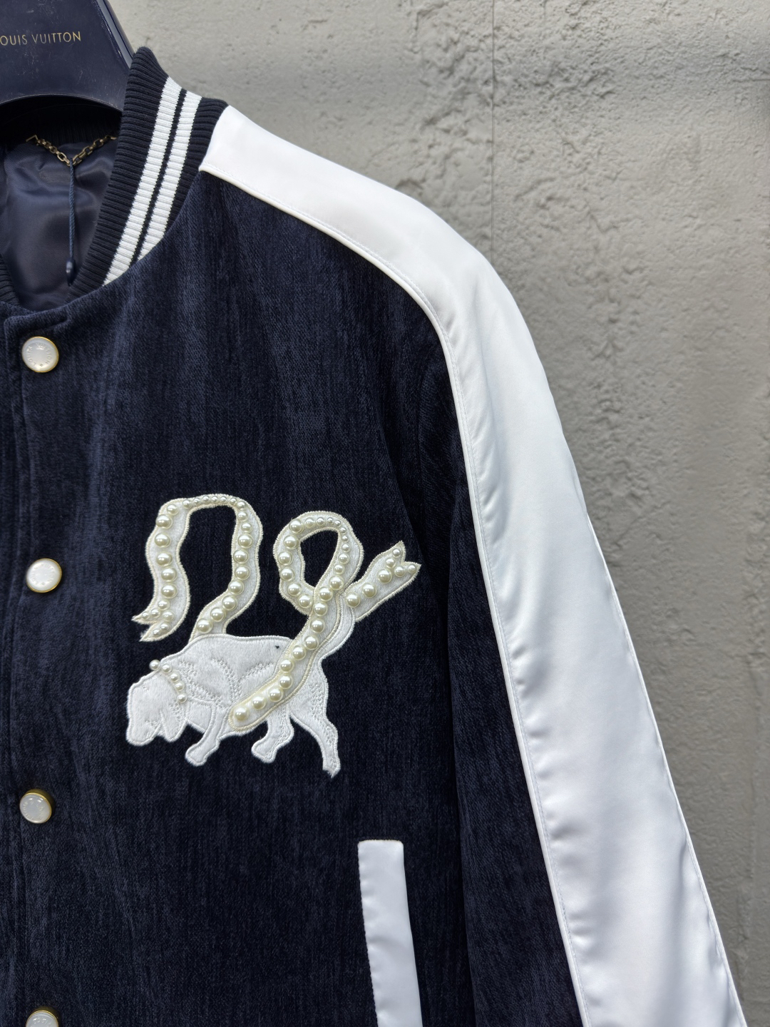ルイ・ヴィトン「Louis Vuitton」モダンベースボールジャケット