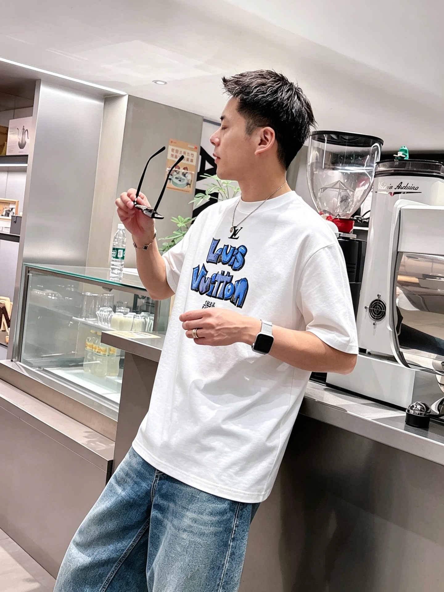 ルイ・ヴィトン「Louis Vuitton」ロゴプリントTシャツ / ショートスリーブ クルーネック