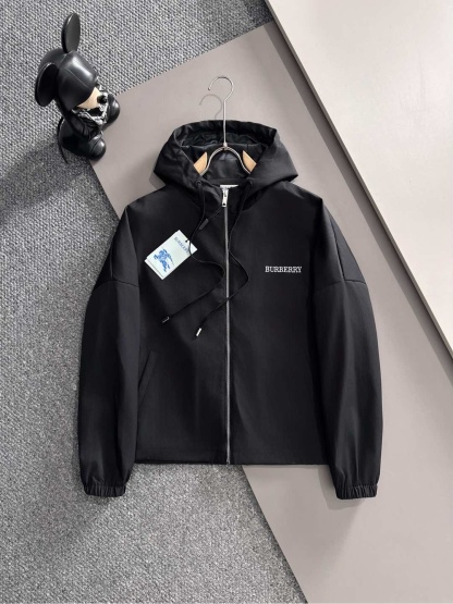 バーバリー「Burberry」秋冬 メンズカジュアルスポーツセット