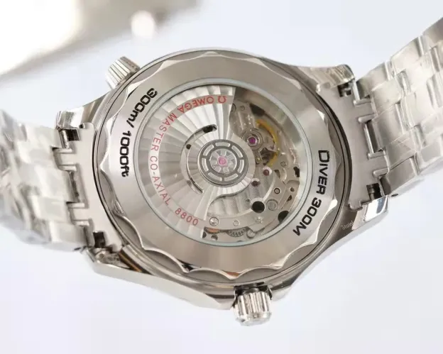 オメガ「Omega」シーマスター ダイバー3００ コーアクシャル マスタークロノメーター42MM