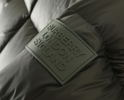 バーバリー「Burberry」秋冬 クイルティッドダウンジャケット