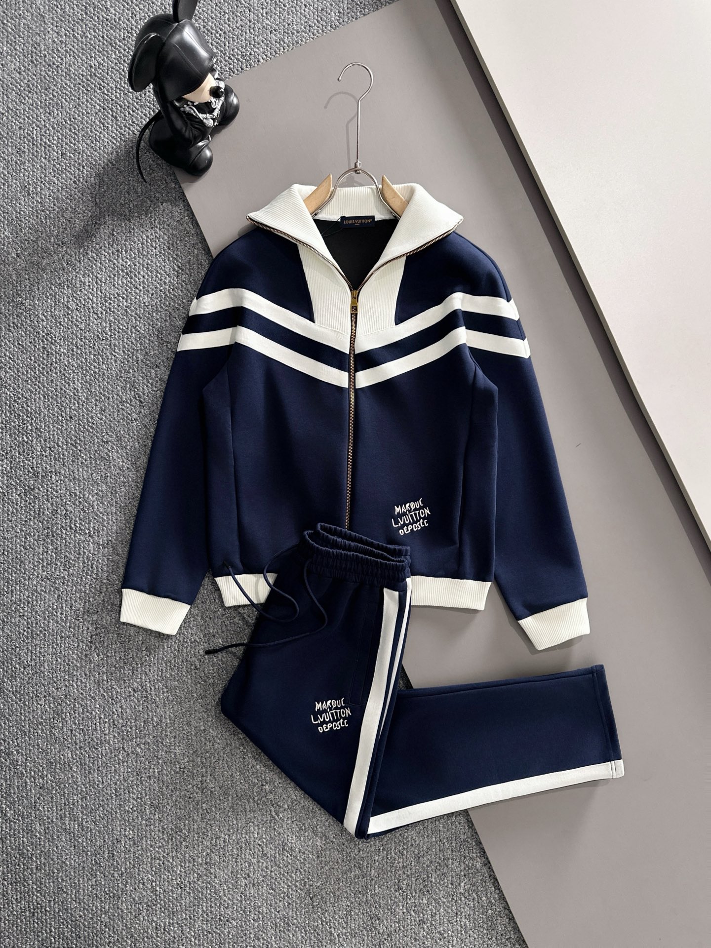 ルイ・ヴィトン「Louis Vuitton」秋冬 メンズ  カジュアルスポーツセット