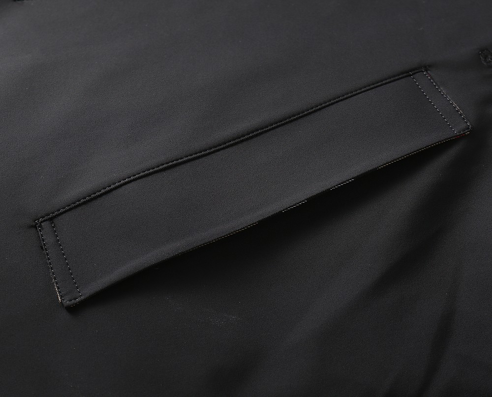 バーバリー「Burberry」秋冬 クイルティッドダウンジャケット