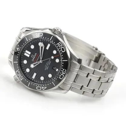 オメガ「Omega」シーマスター ダイバー3００ コーアクシャル マスタークロノメーター42MM