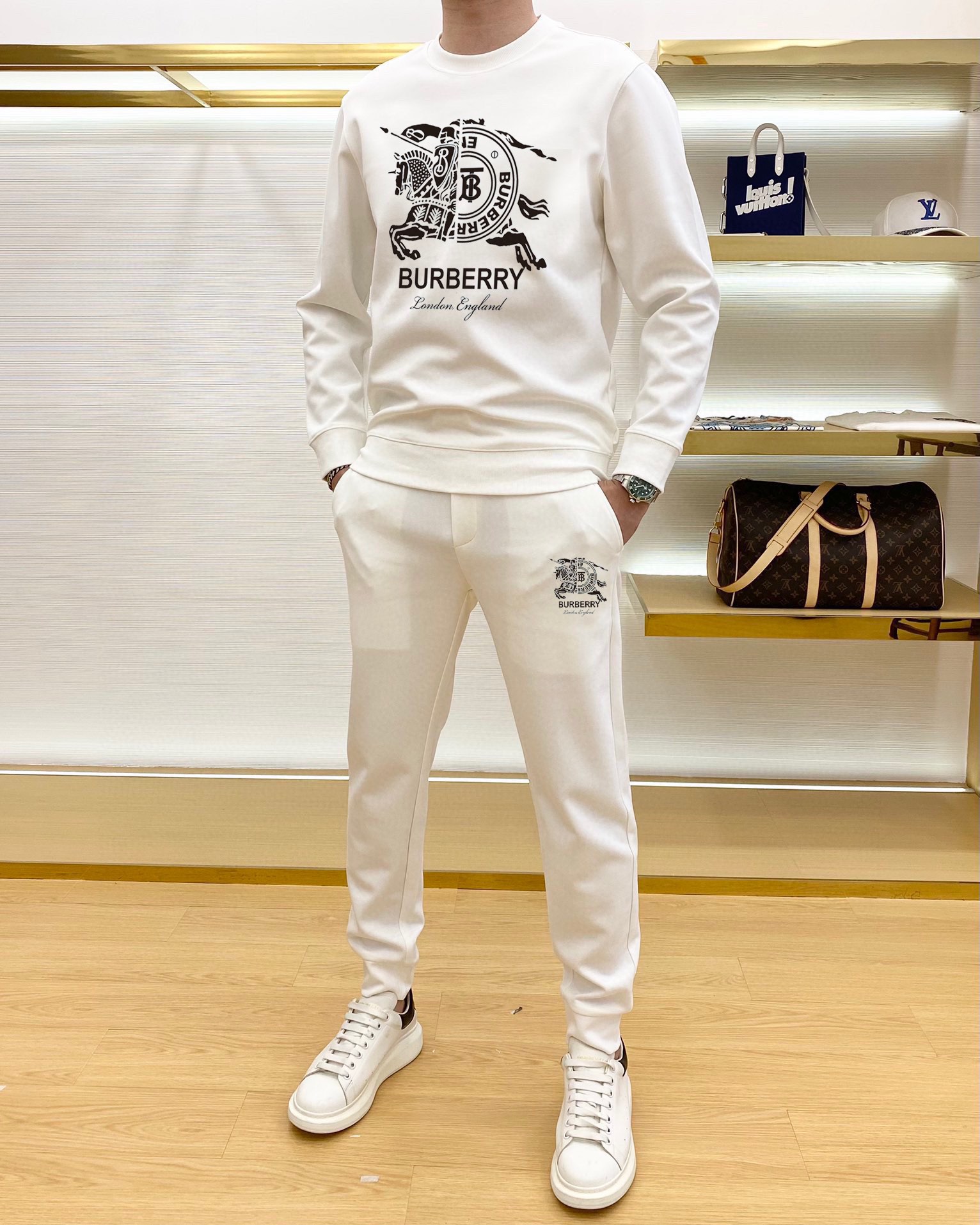 バーバリー「Burberry」メンズ  カジュアルスポーツセット