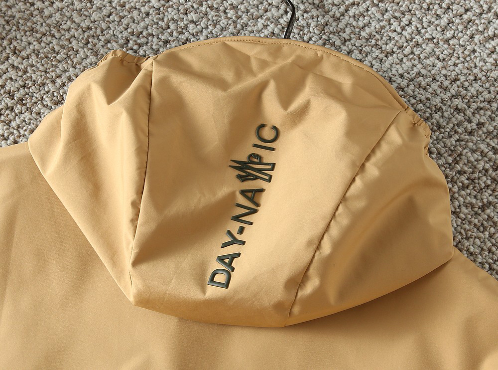 モンクレール「Moncler」秋のスタイル フード付きジャケット