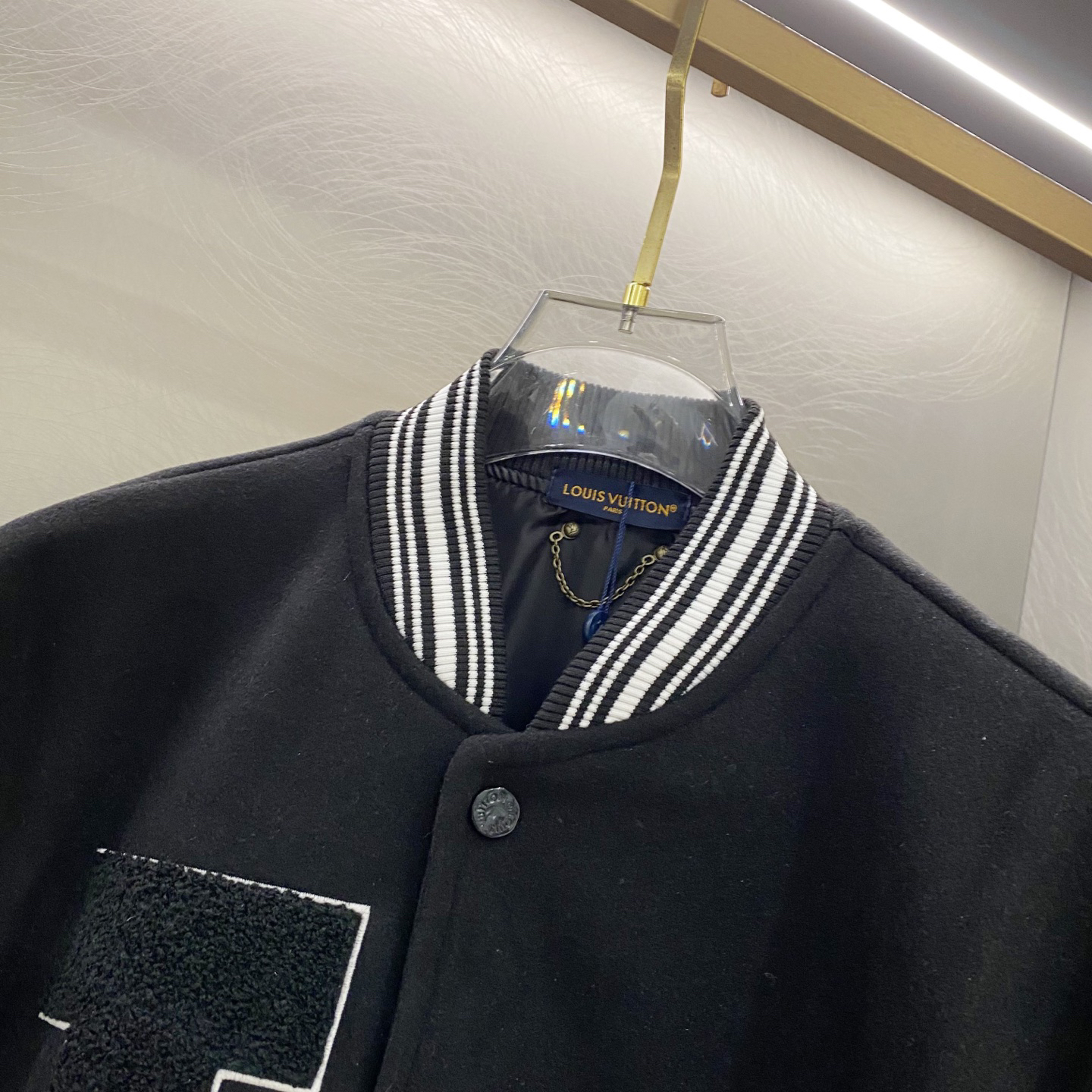 ルイ・ヴィトン「Louis Vuitton」モダンベースボールジャケット