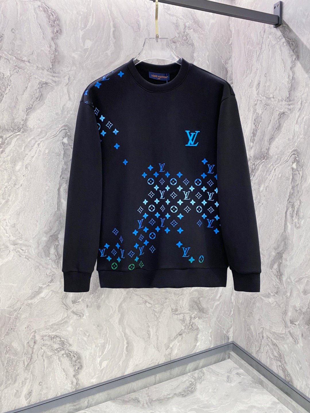 ルイ・ヴィトン「Louis Vuitton」スウェットシャツ