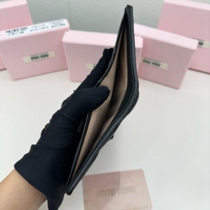 ミュウミュウ「Miu Miu」ミュウミュウ ラムスキンミニバッグ 3511 / ハンドバッグ