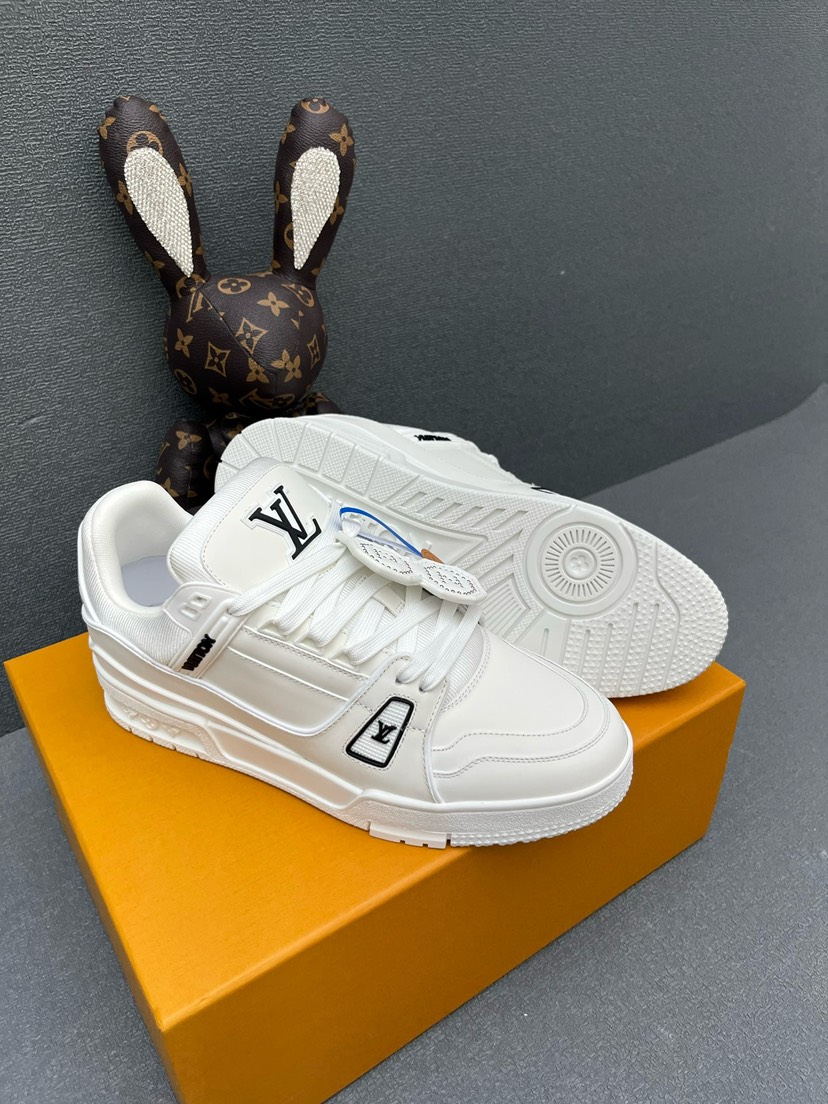 ルイ・ヴィトン「Louis Vuitton」LOUIS VUITTON LV Trainer スニーカー