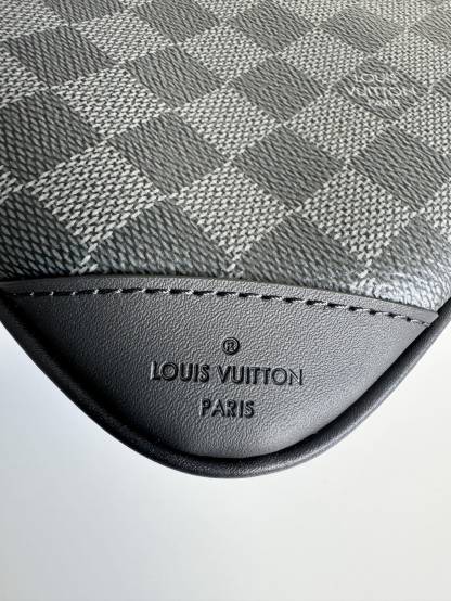 ルイ・ヴィトン「Louis Vuitton」スタイリッシュ メッセンジャーバッグ