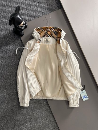 バーバリー「Burberry」秋冬 メンズカジュアルスポーツセット