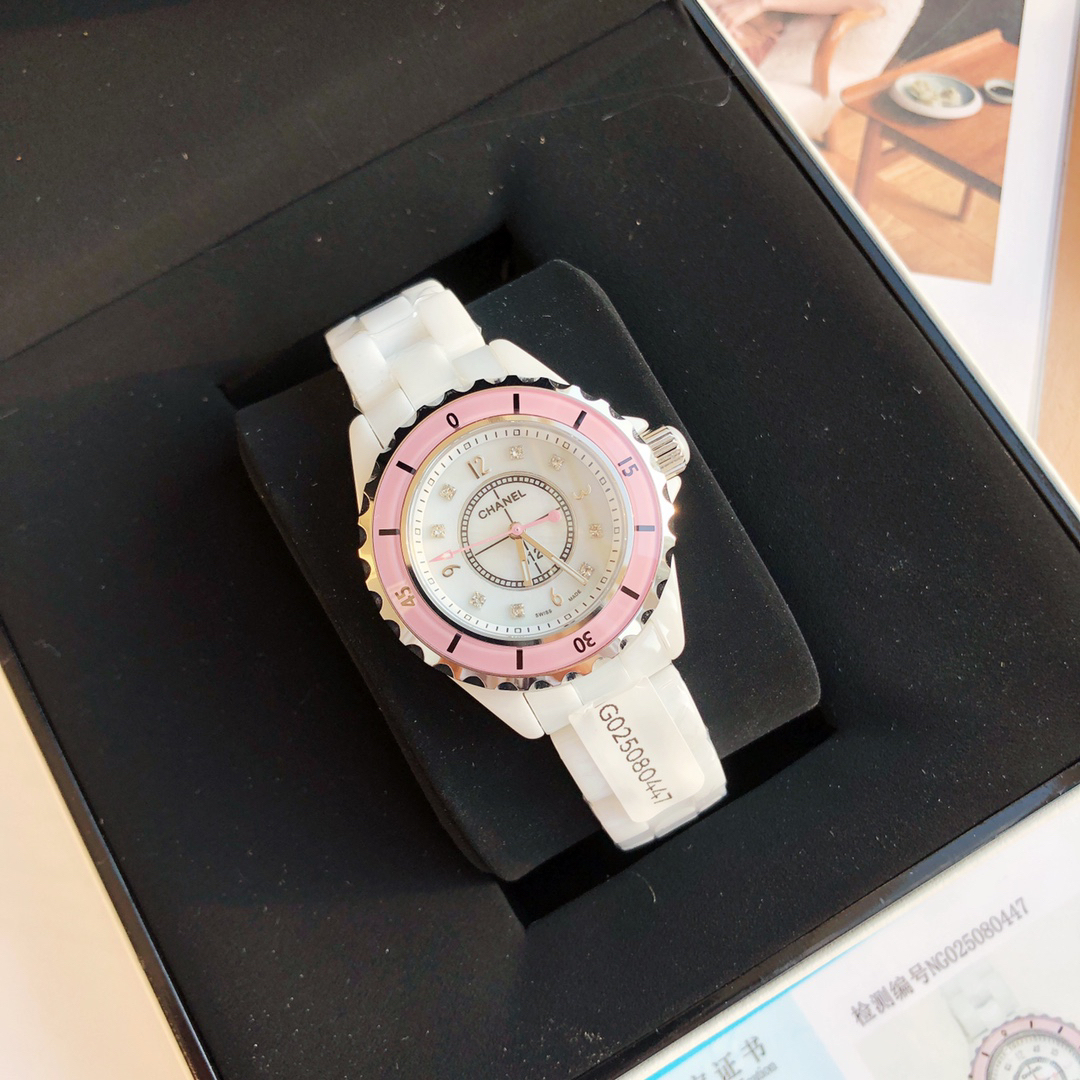 シャネル「Chanel」J12 キャリバー 33MM