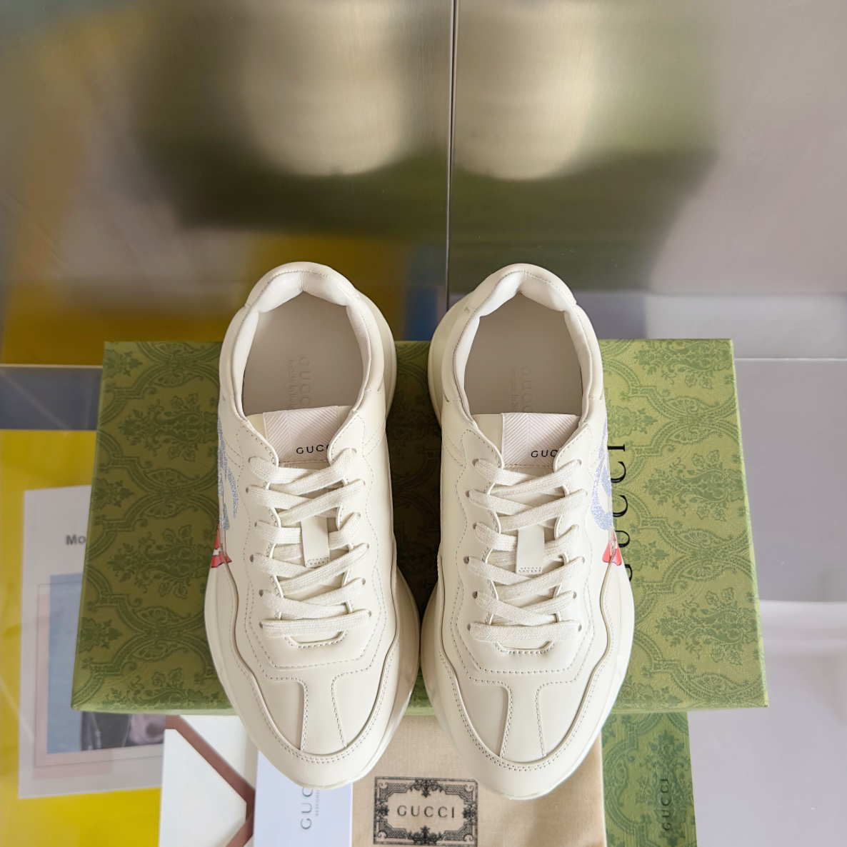 グッチ「Gucci」グッチ ライトン スニーカー (スネークイヤーリミテッド) / レザースニーカー