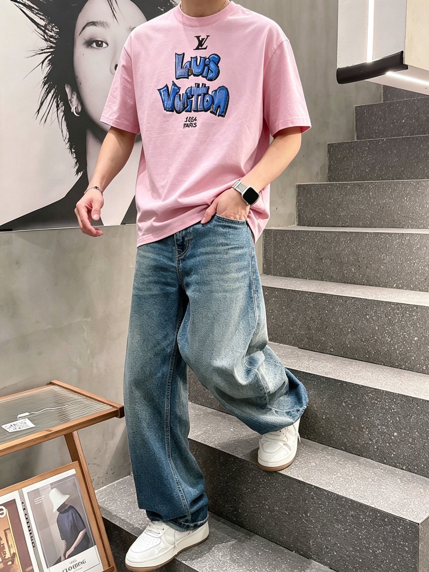 ルイ・ヴィトン「Louis Vuitton」ロゴプリントTシャツ / ショートスリーブ クルーネック