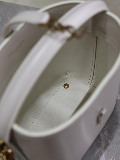 2026サンローラン「Saint Laurent LE 37 ミニ スムースカーフレザー バケツバッグ