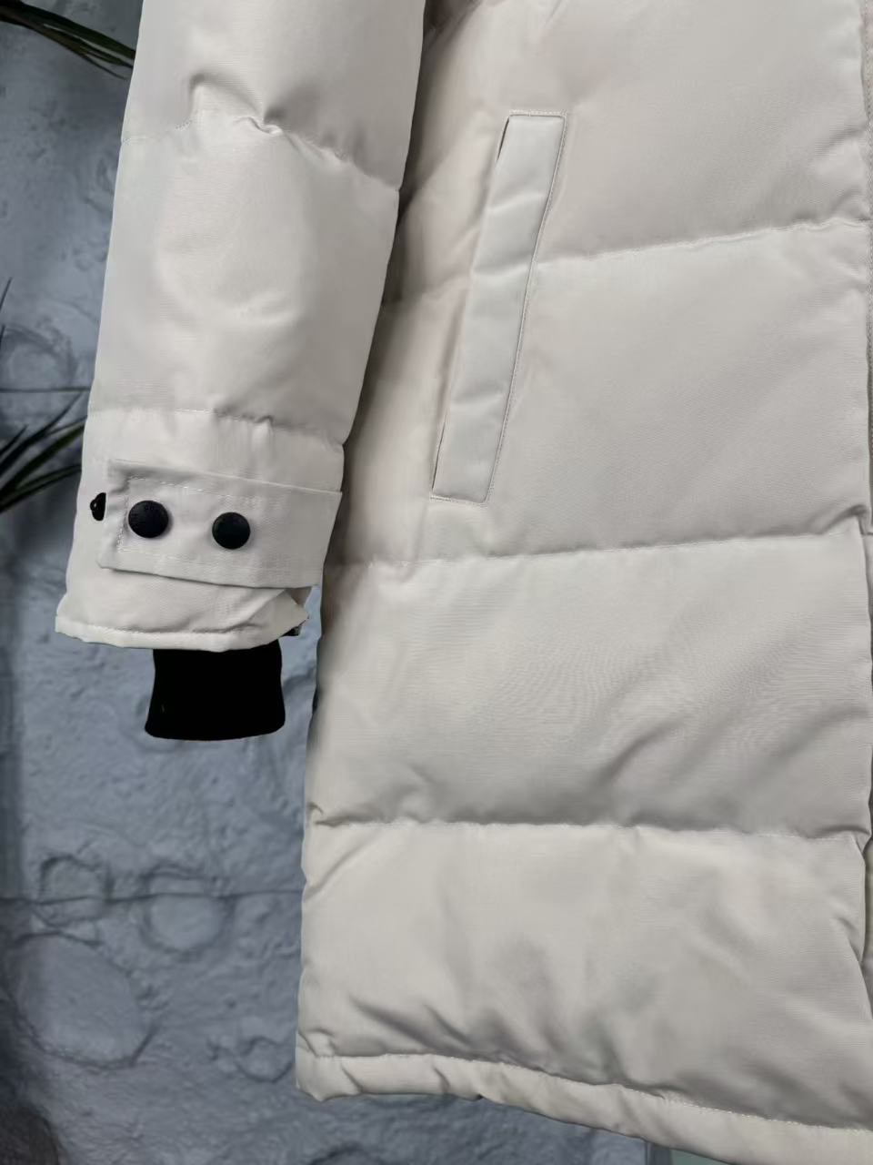 カナダグース「Canada Goose」秋冬フード付きダウンコート