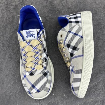 バーバリー「Burberry」バーバリー チェック テラス スニーカー / ユニセックススニーカー