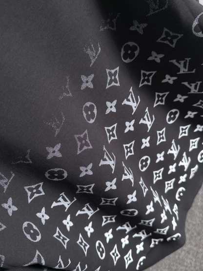 ルイ・ヴィトン「Louis Vuitton」パーカーシャツ