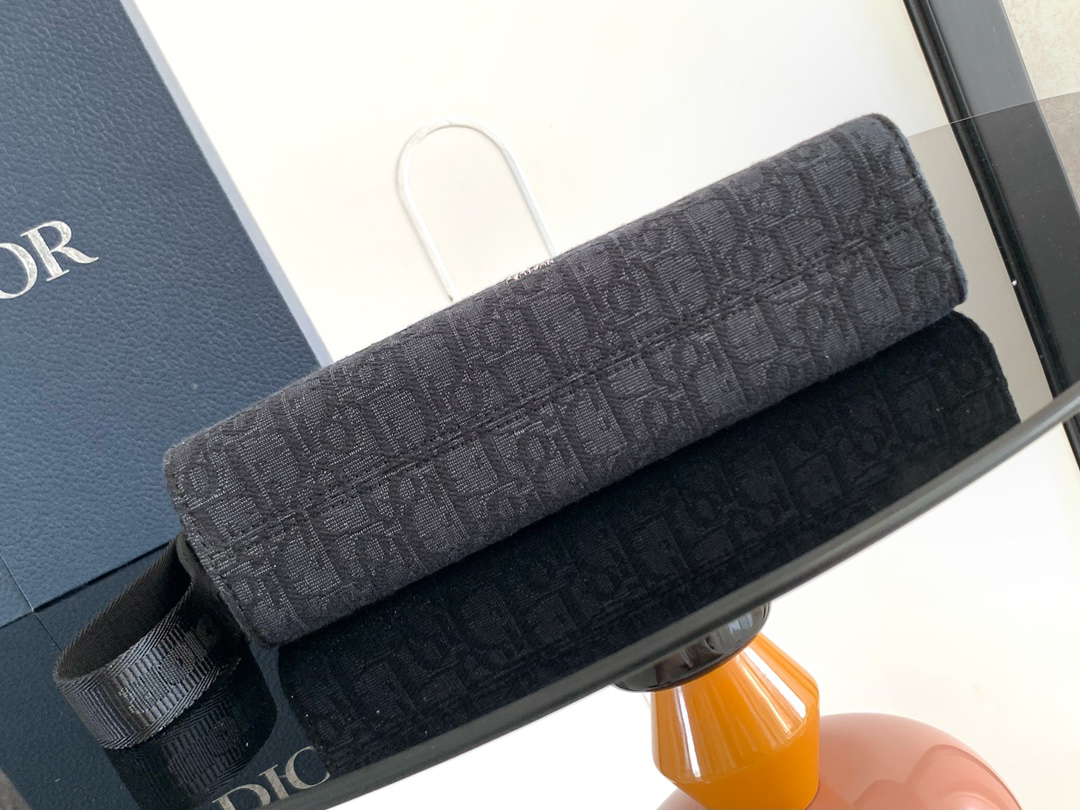 ディオール「Dior」オブリック モチーフ ポーチ