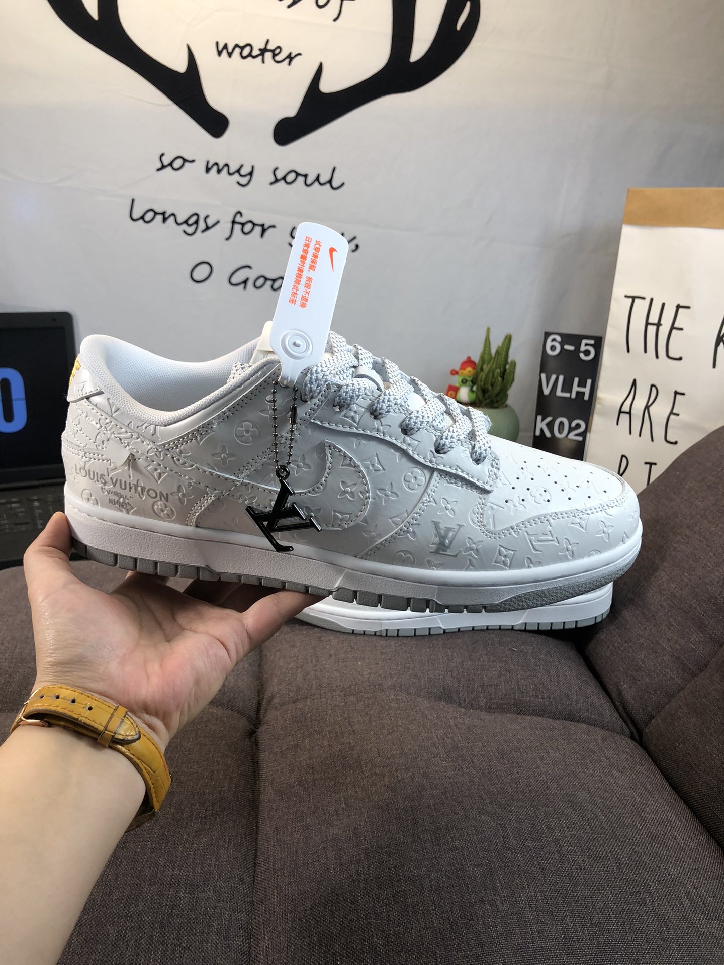 ナイキ「Nike」LV x NIKEコラボレーション SBダンク ロー カジュアルスニーカー