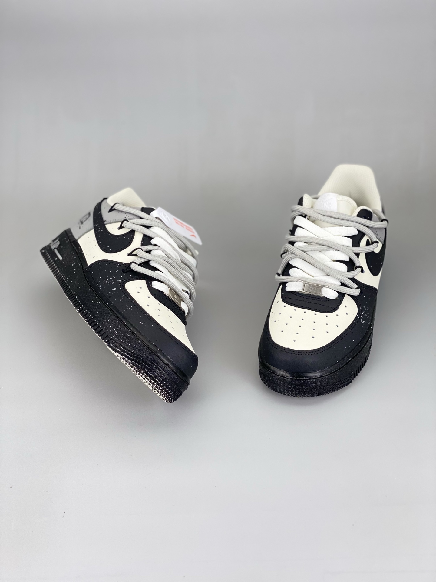 ナイキ「Nike」AIR FORCE 1 LOW '07 スペーステーマ ハンドペイント スニーカー-ISETAN PRESTIGE CURATED