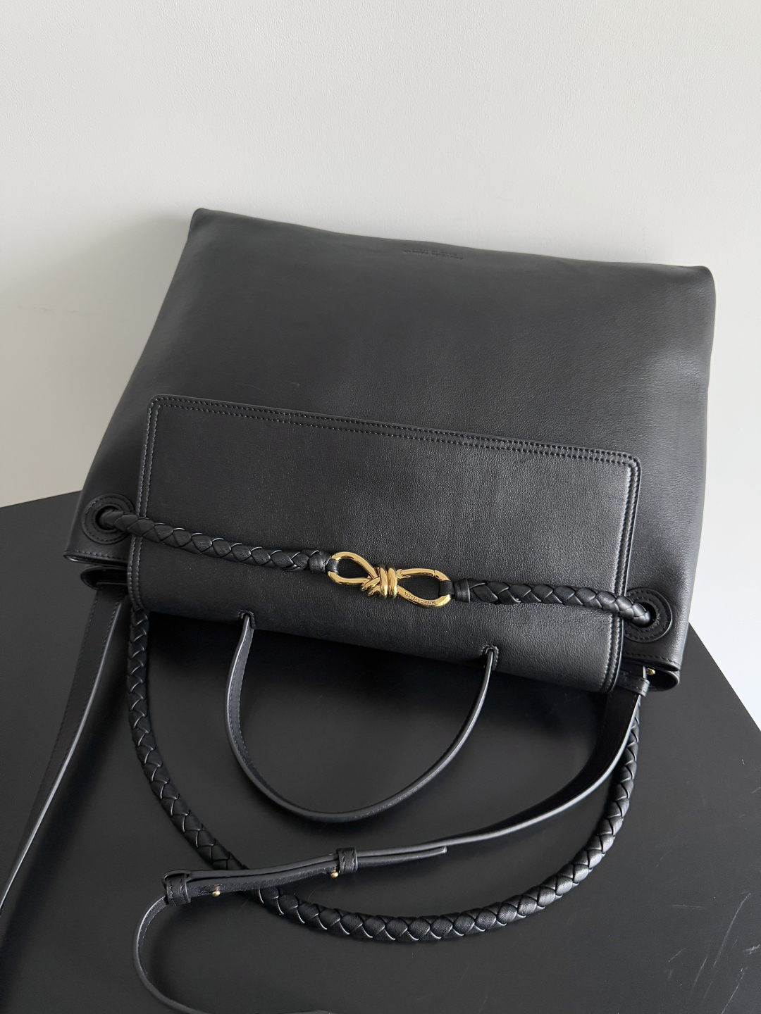 ボッテガ・ヴェネタ「Bottega Veneta」ボッテガ ヴェネタ チャオ チャオ レザートートバッグ