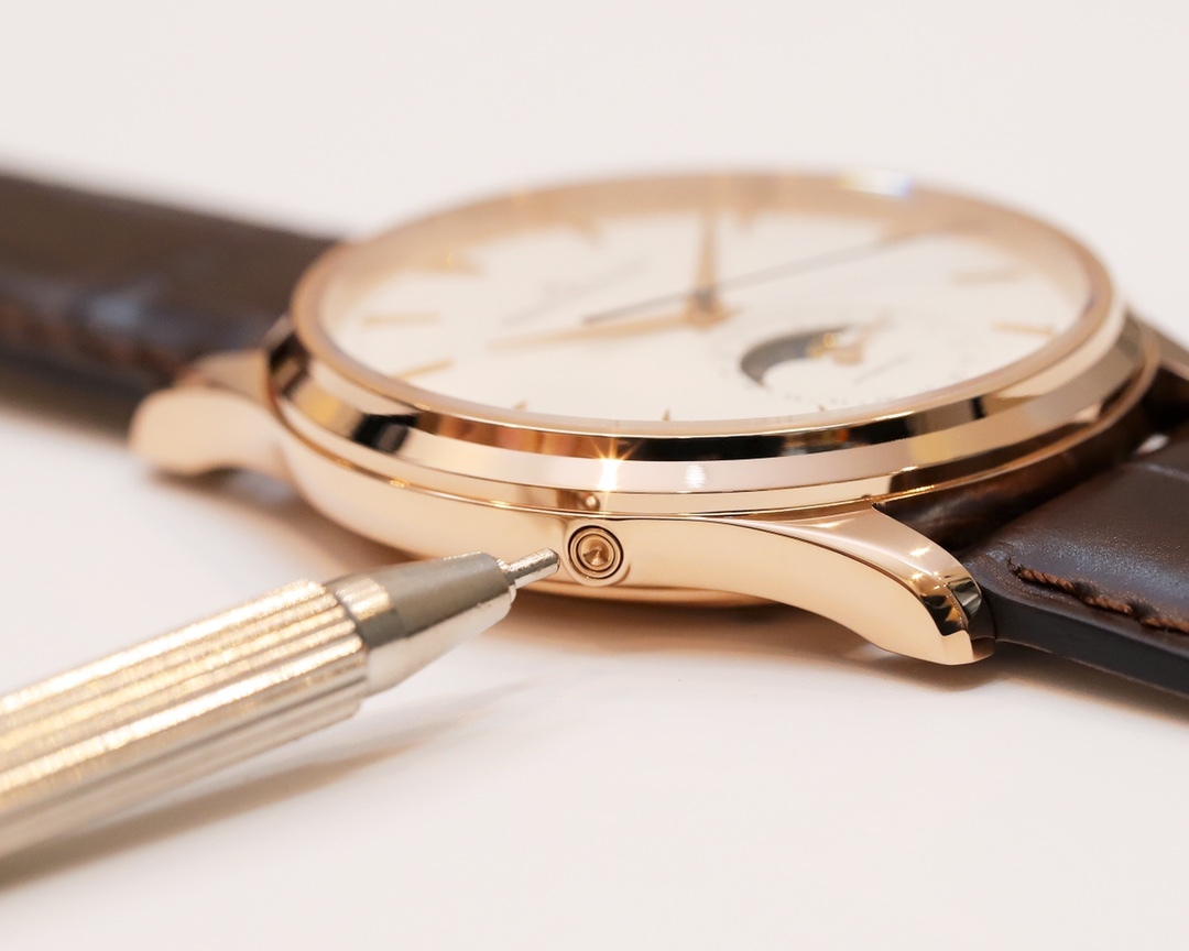 ジャガー ルクルト「Jaeger-LeCoultre」マスター ウルトラ シン ムーン メンズウォッチ39MM