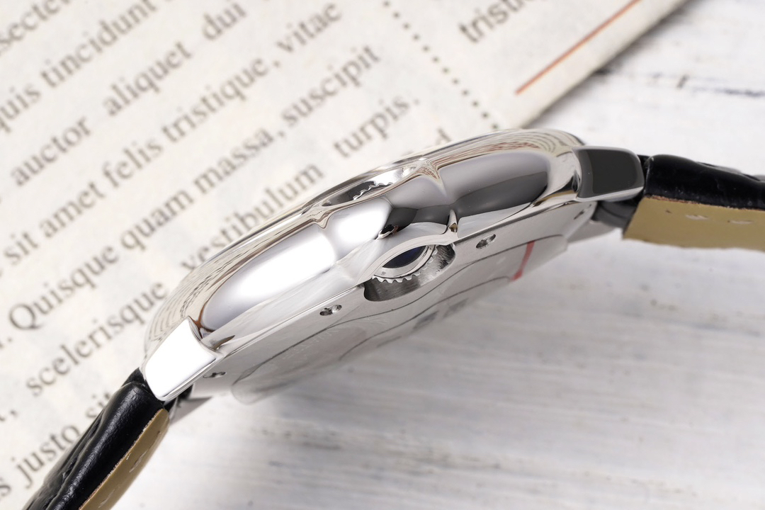 カルティエ［Cartier］バロン ブルー ドゥ 自動巻き腕時計 33mm