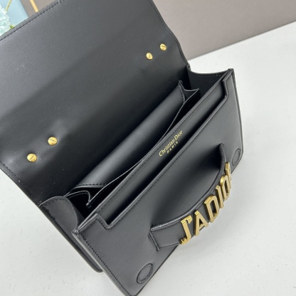 ディオール「Dior」 アップグレード版 ロゴ付きチェーン 350