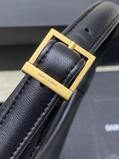 サンローラン「Saint Laurent」CALYPSO ミニ エンボスド ラムスキン バッグ