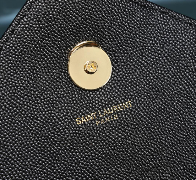 サンローラン「Saint Laurent」MONOGRAMME キルティングレザー ショルダーバッグ