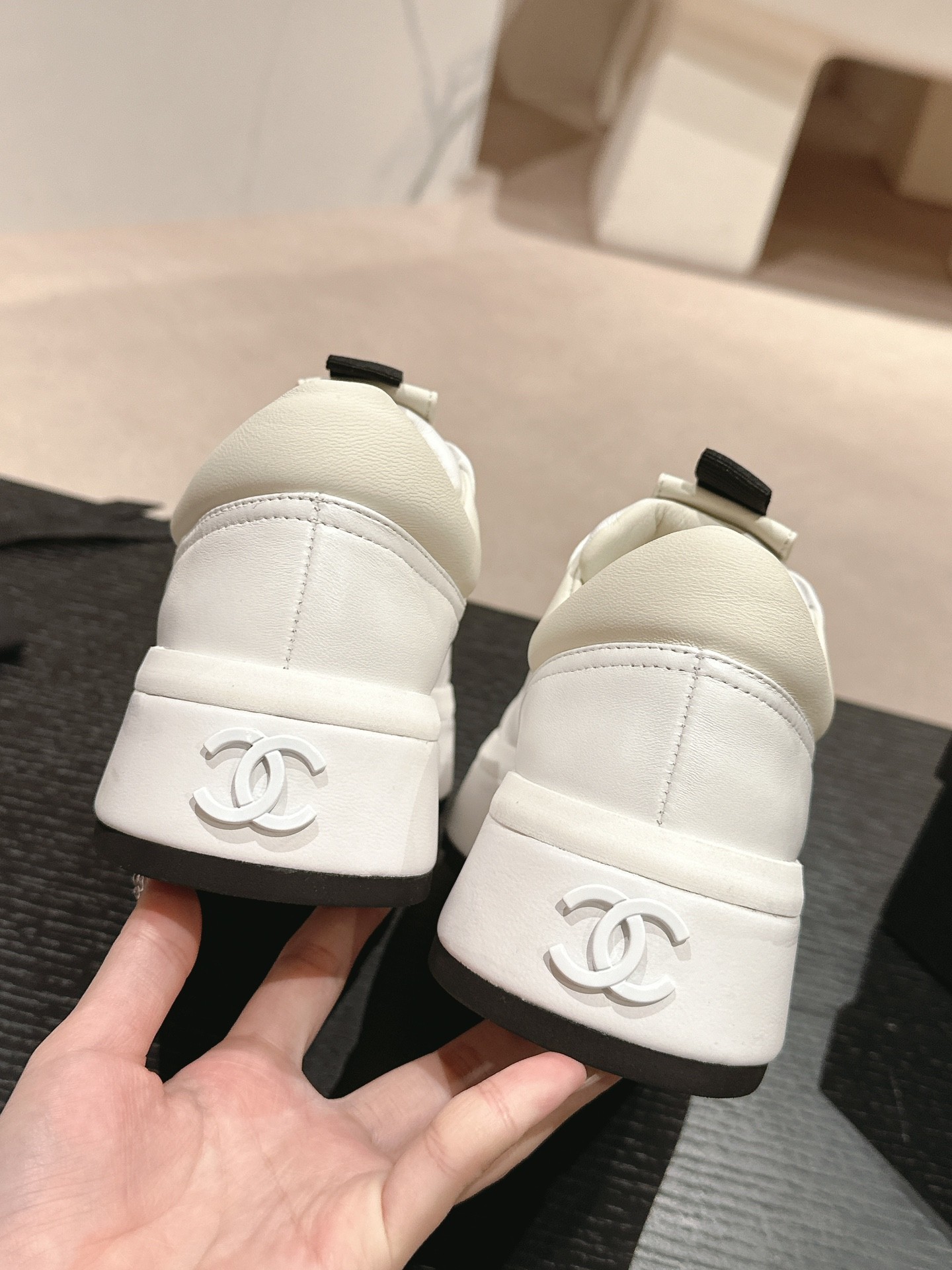 シャネル［Chanel］ 2024 パステルカラー スニーカー ローカット