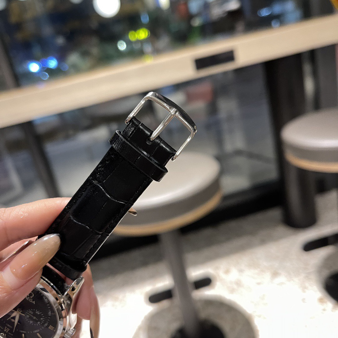 オメガ［Omega］インフライホイール パーペチュアルカレンダー メカニカルウォッチ40MM