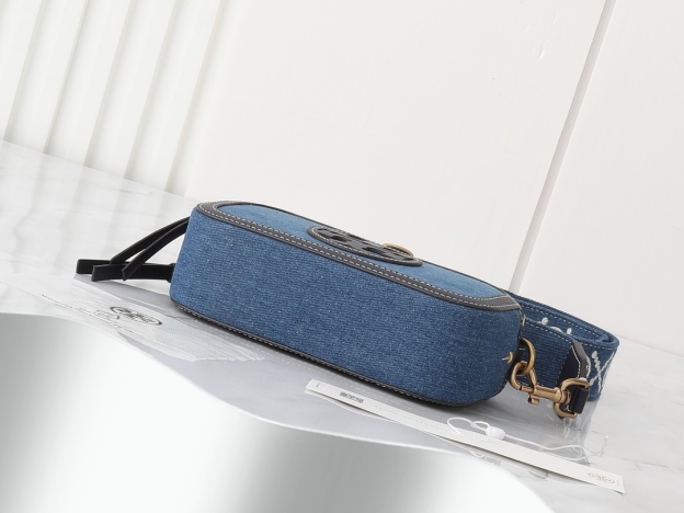 トリー バーチ「Tory Burch」ミラー デニム カメラバッグ ショルダー/クロスボディ デニムブルー
