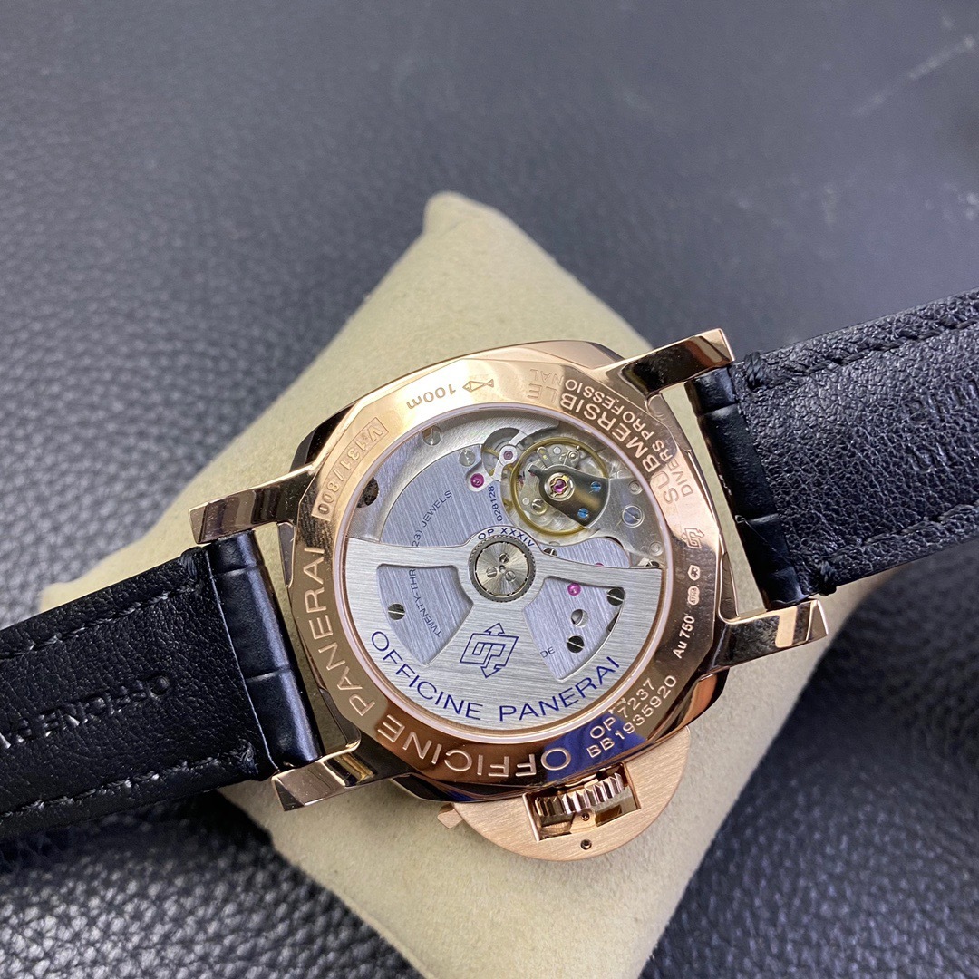 パネライ「Panerai」サブマーシブル 42MM腕時計