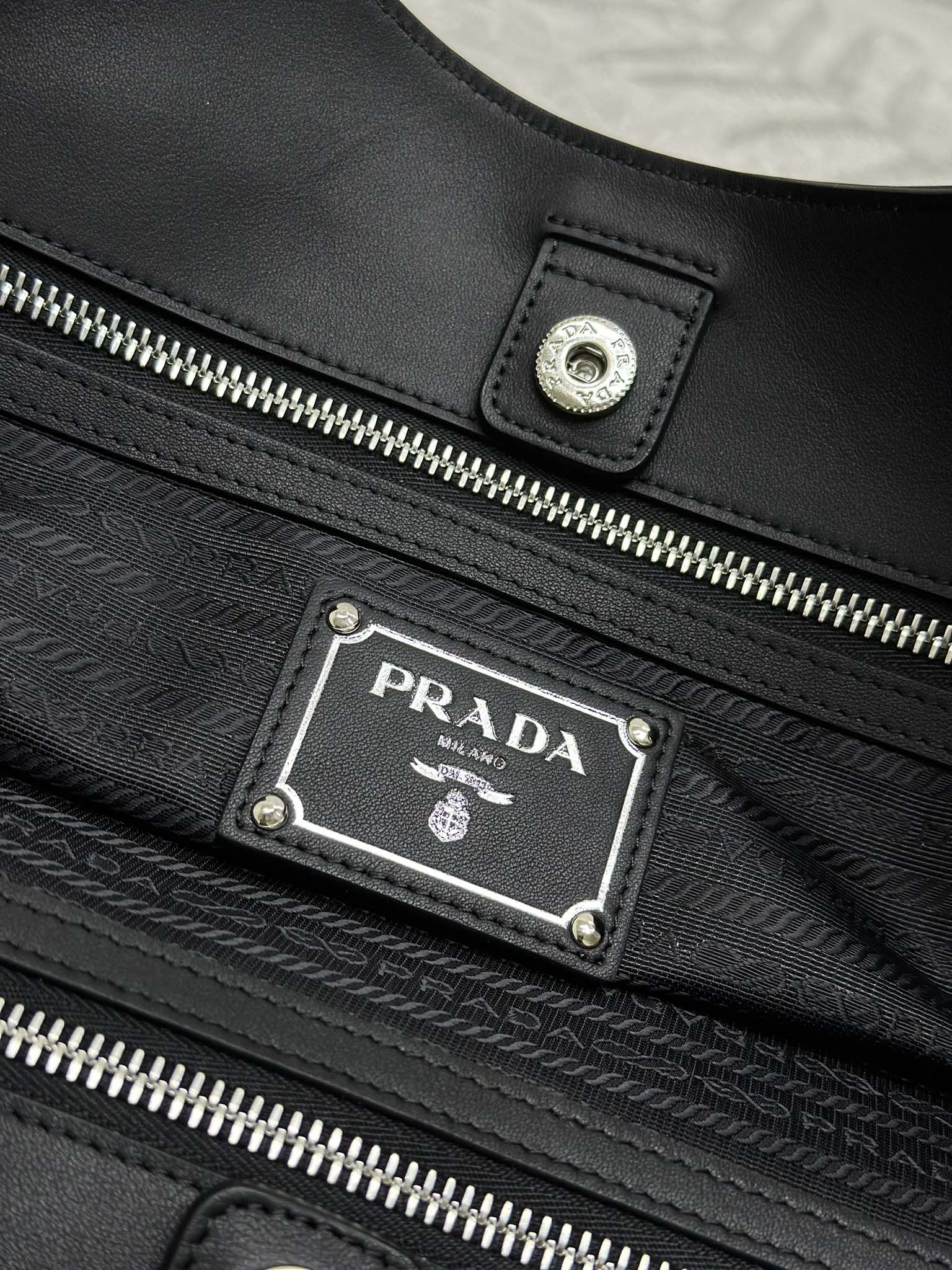 プラダ「Prada」ヴィンテージ ラージトートバッグ