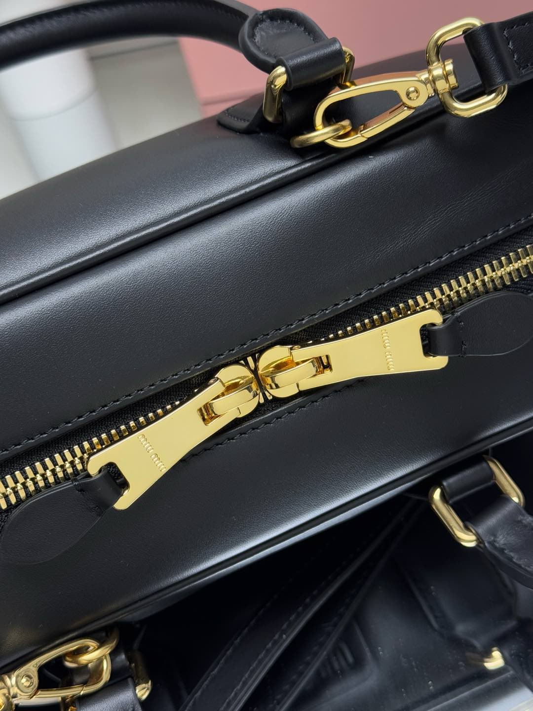 ミュウミュウ「Miu Miu」Arcadie ボウリングハンドバッグ