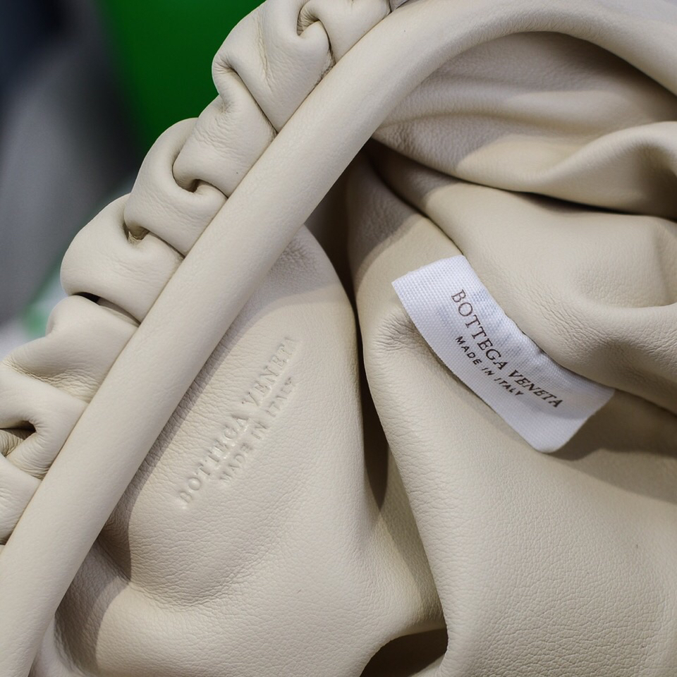 ボッテガ・ヴェネタ「Bottega Veneta」  ミニ クラウド ショルダー＆クラッチバッグ