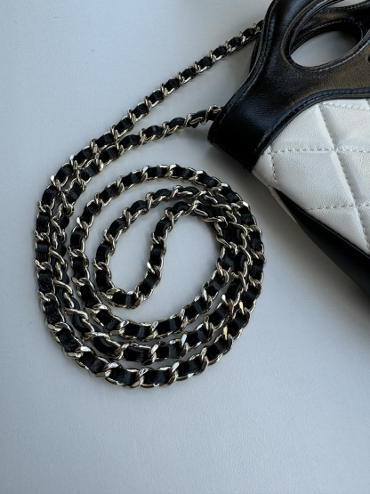 シャネル「Chanel」