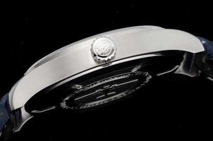 アイ・ダブリュー・シー「IWC」ベルト付き腕時計40mm