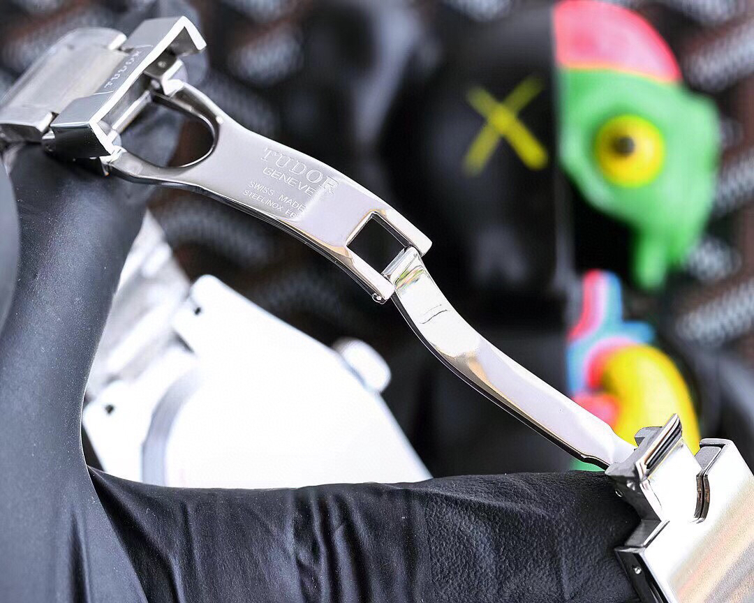 チューダー「Tudor」ヘリテージ クロノ 腕時計