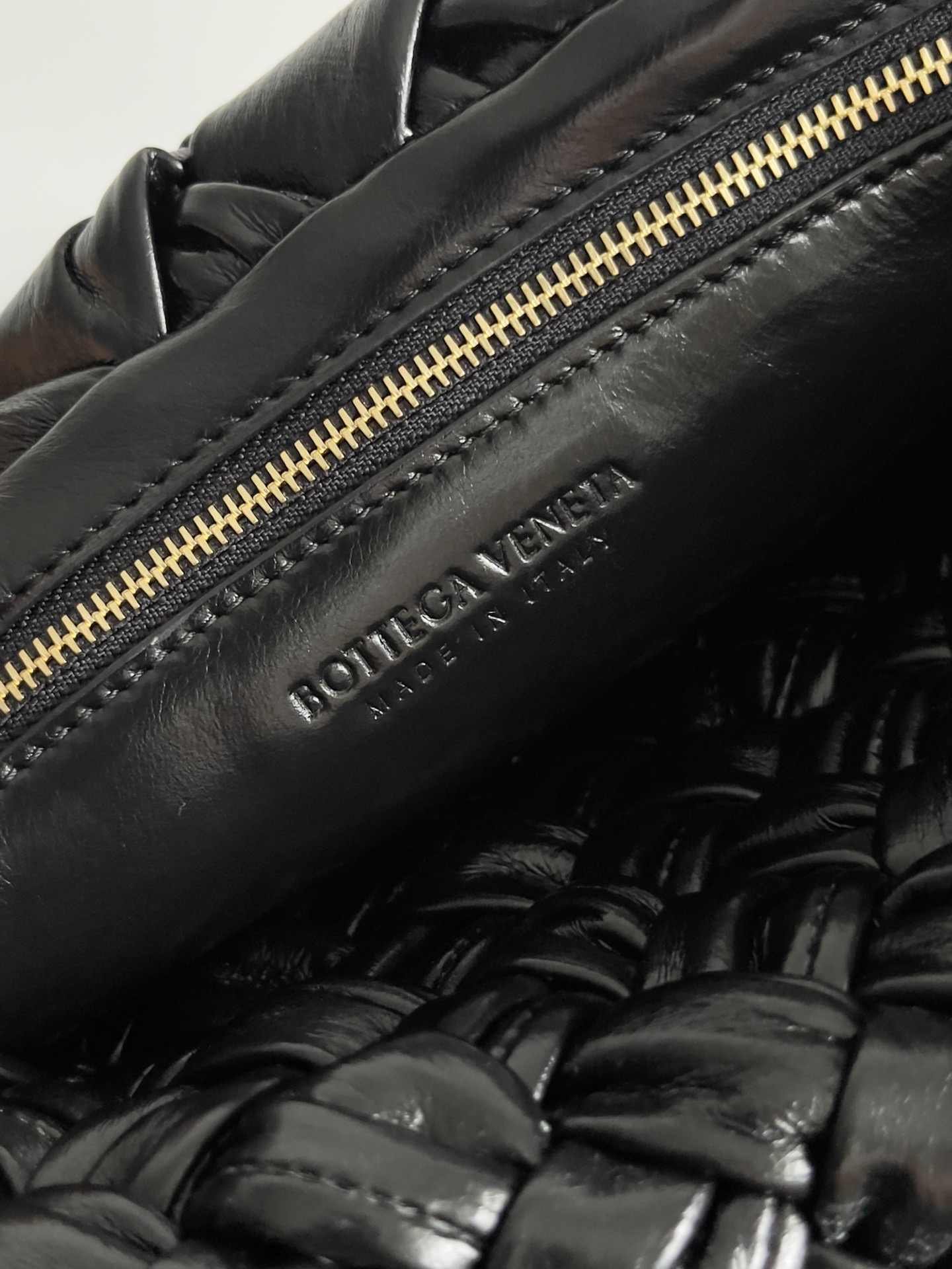 ボッテガ・ヴェネタ「Bottega Veneta」 カリメロ チッタ ノットバッグ