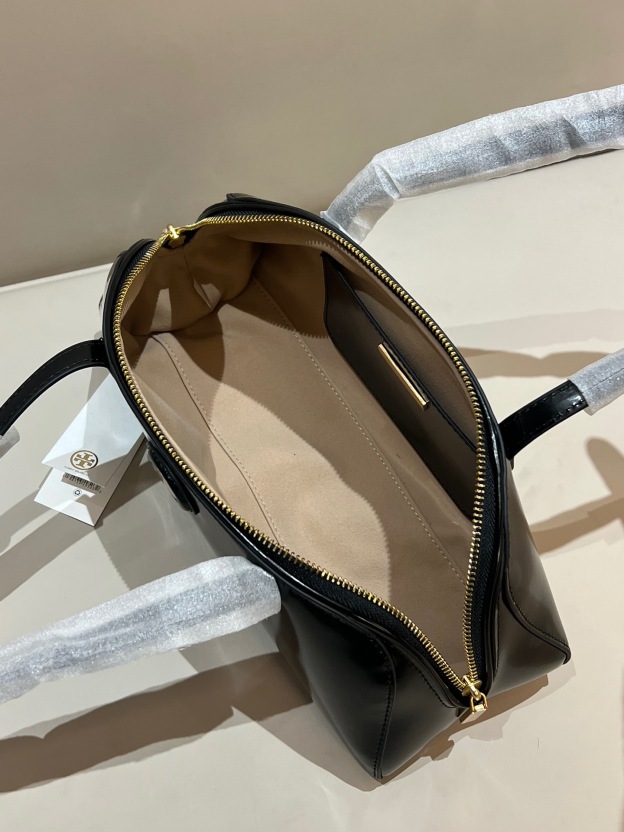 トリー バーチ「Tory Burch」ロビンソン スパッツォラート ウェッジ ラッカーレザー ロングハンドバッグ