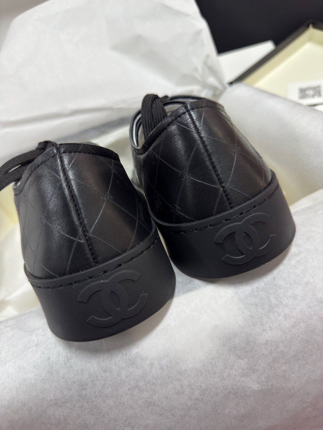 シャネル［Chanel］25P ラムレザー ロウカット プレミアムスニーカー