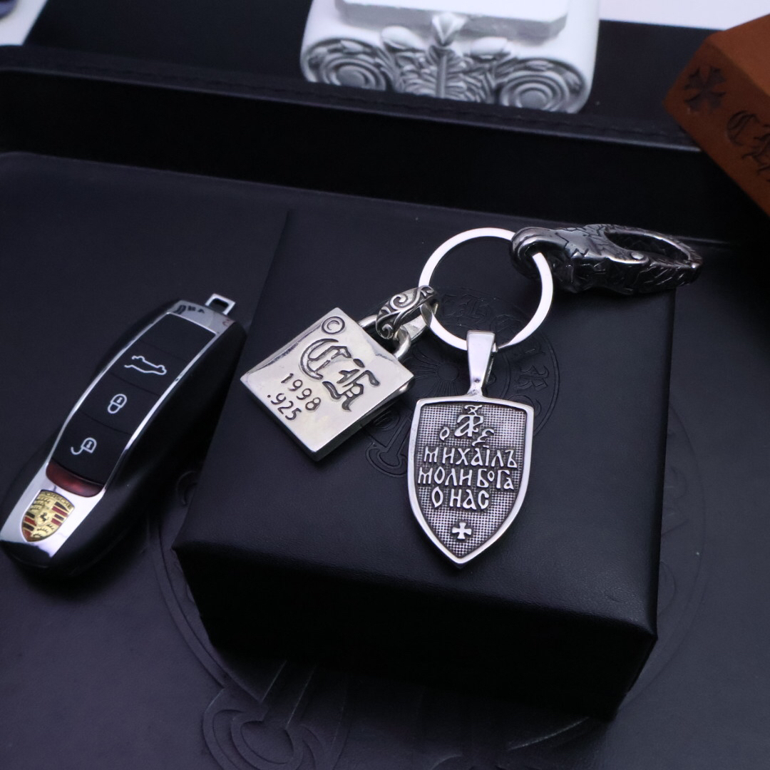 クロムハーツ「Chrome Hearts」キーホルダー＆バッグチャーム - トレンドシンボル