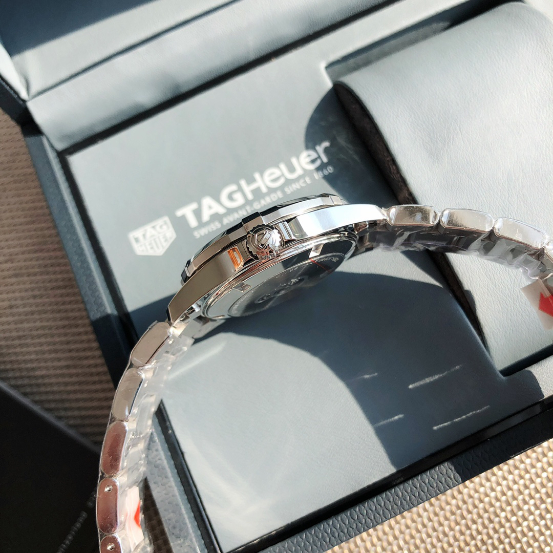 タグ・ホイヤー「TAG Heuer」アクアレーサー レディースクォーツウォッチ36MM