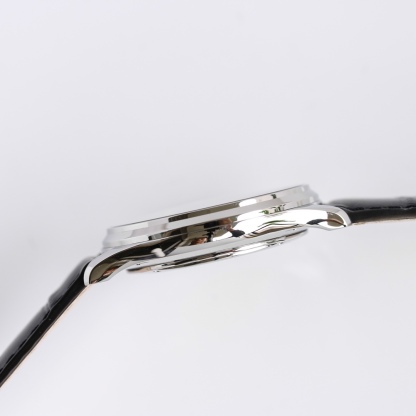 ジャガー ルクルト「Jaeger-LeCoultre」マスター ウルトラシン レザーブ・ドゥ・マルシュ 39mm 腕時計